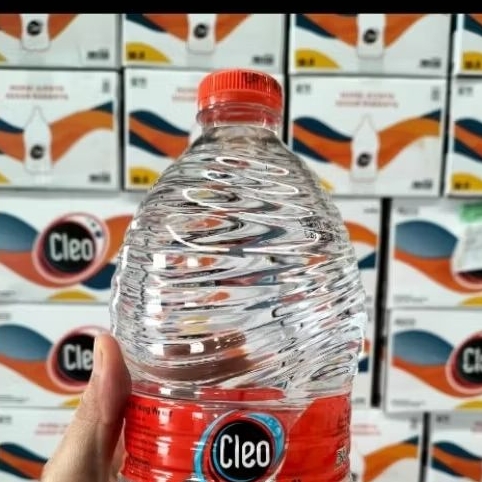 

Cleo Pure Water 1 liter Praktis Ekonomis perkardus isi 12 Botol