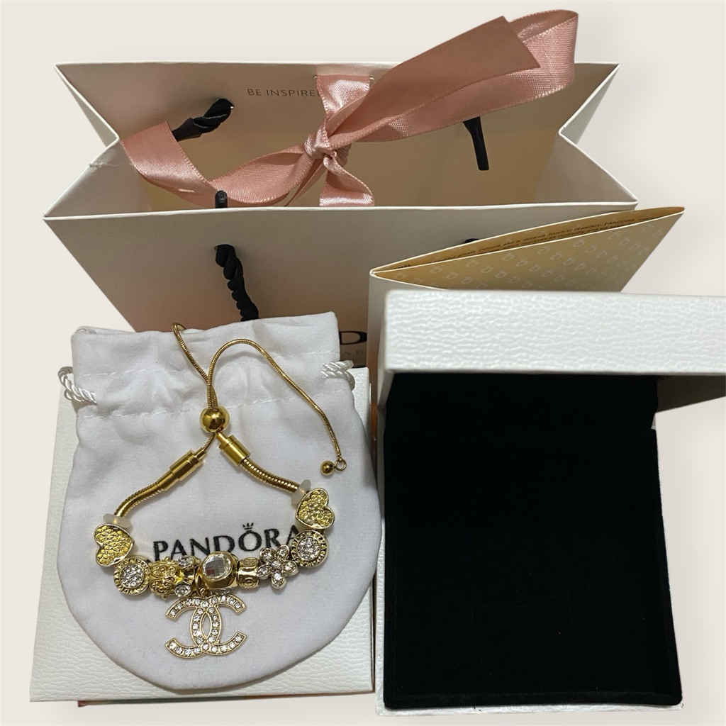 Gelang Charm Pandora Gold