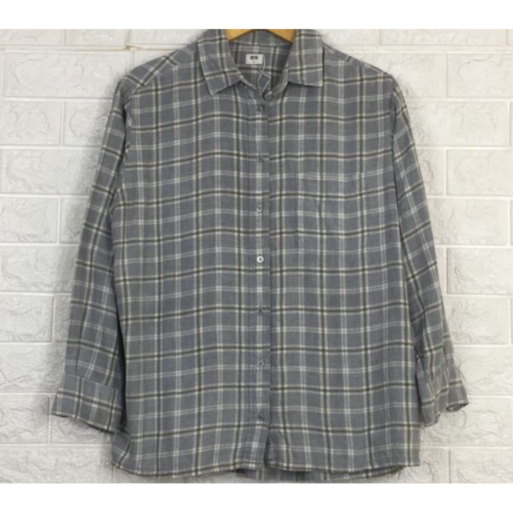 uniqlo flanel kemeja wanita