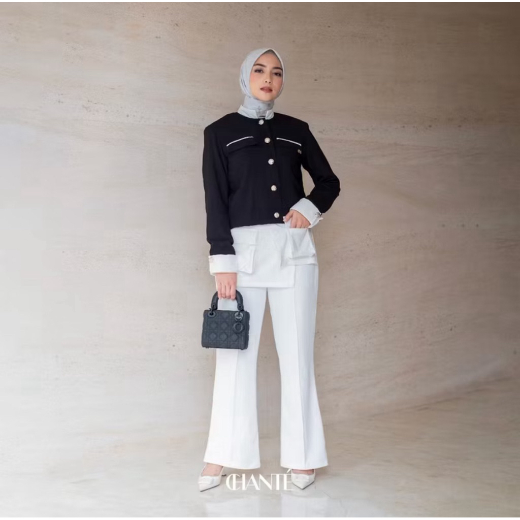 Chanté  - Alloura Blazer in Black size S/M bukan buttonscarves atau benang jarum