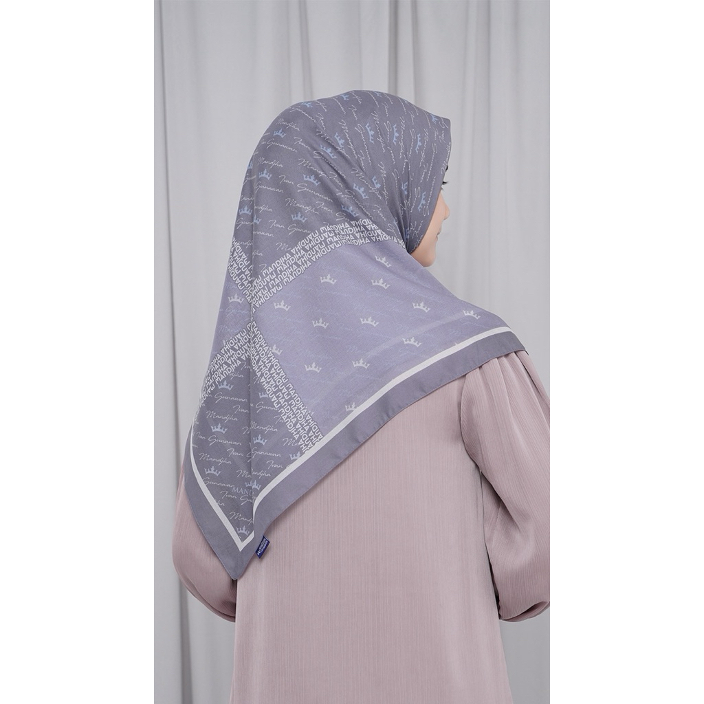 IRISH GREY SCARF | OFFICIAL HIJAB MANDJHA IVAN GUNAWAN