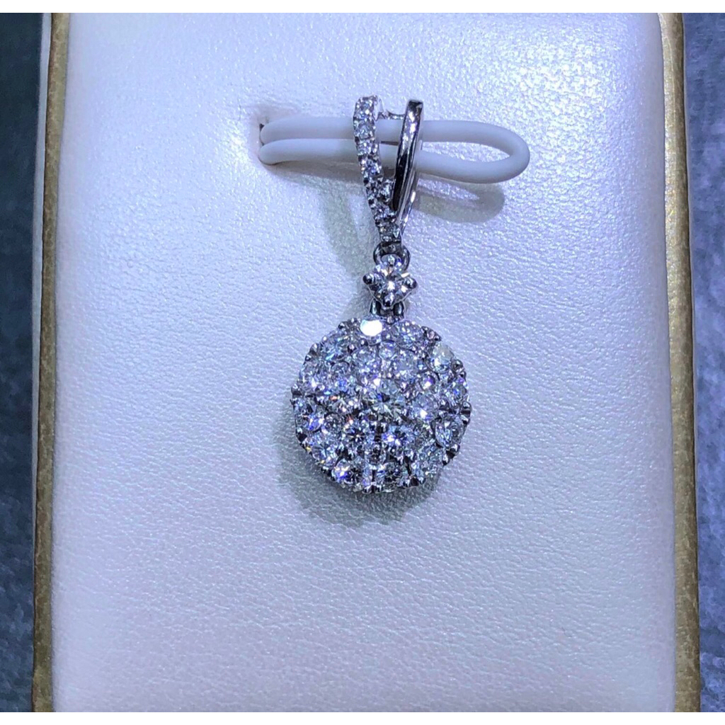 Liontin Berlian Bulat (75) CD8, D.35: 0,61 crt, Emas 1,7 gr/Kadar 75%