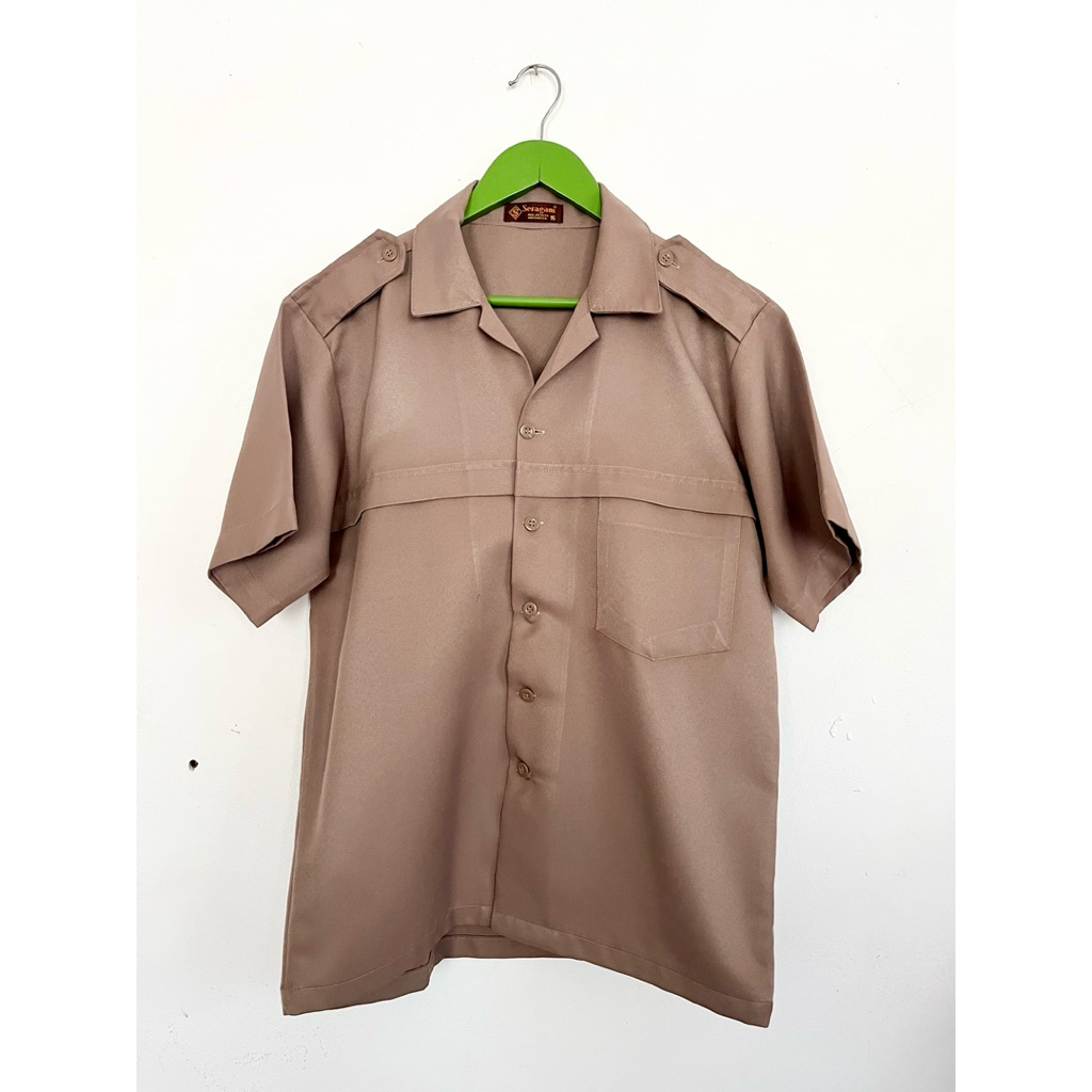 Preloved 1 Set Seragam Pramuka SMP Perempuan