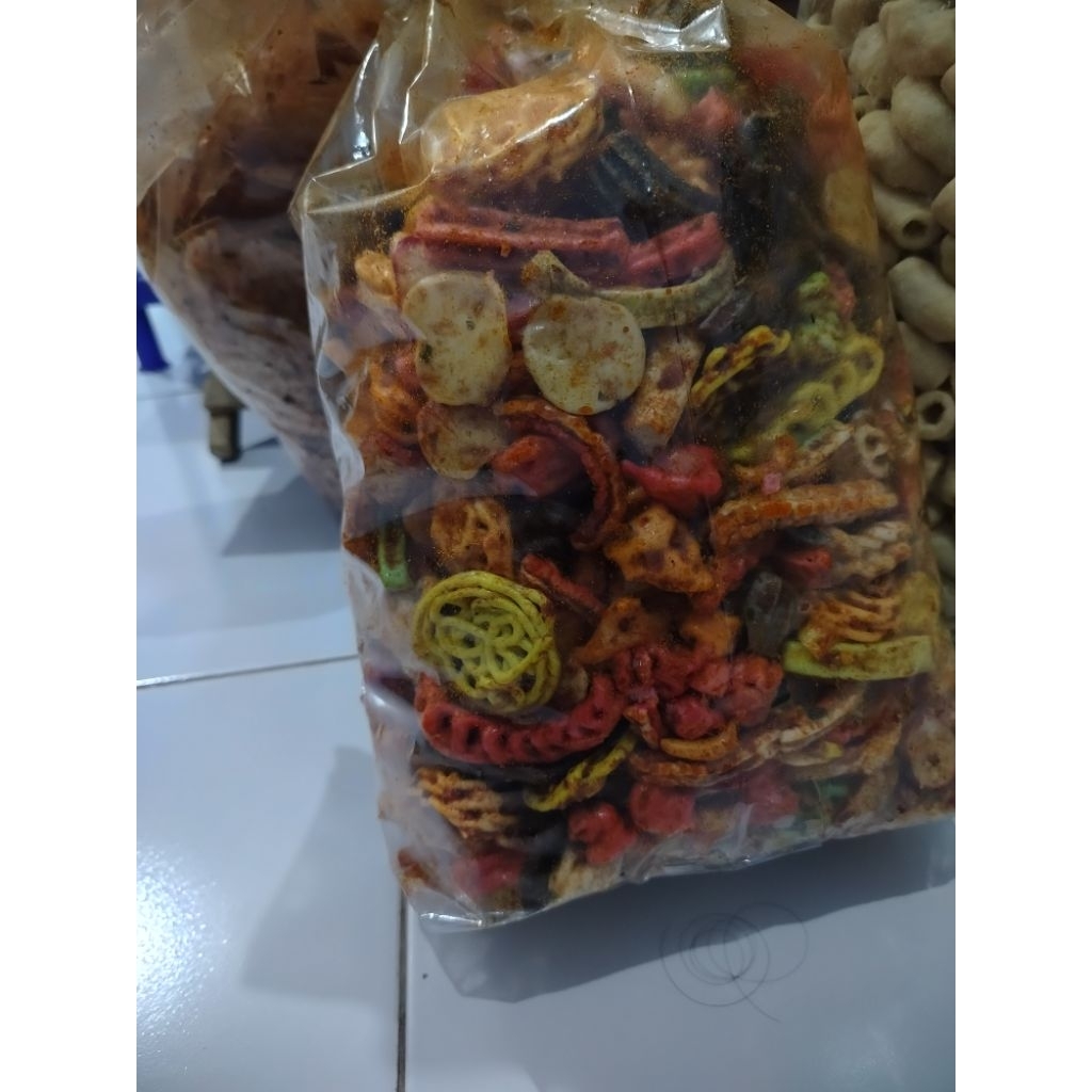

Kerupuk seblak mix