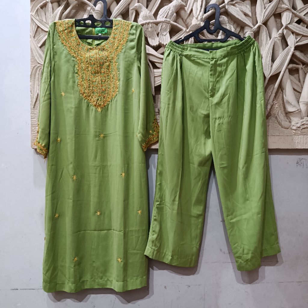 Setelan Wanita Preloved / Setelan Tunik. Panjang Dan Celana Panjang / Setcel Prelove
