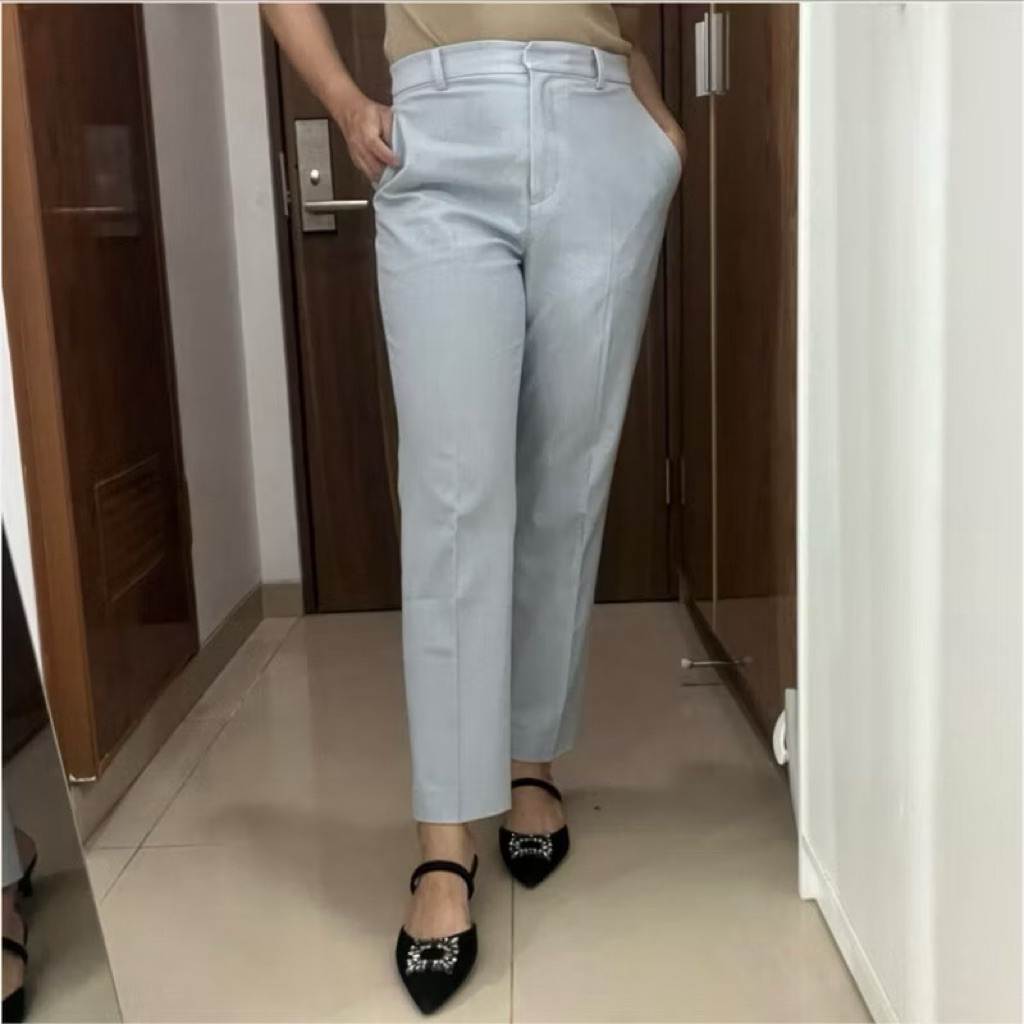 Uniqlo Chino Ezy Pants Two Way Stretch / Celana Panjang Cigarettes - 38 / Blue