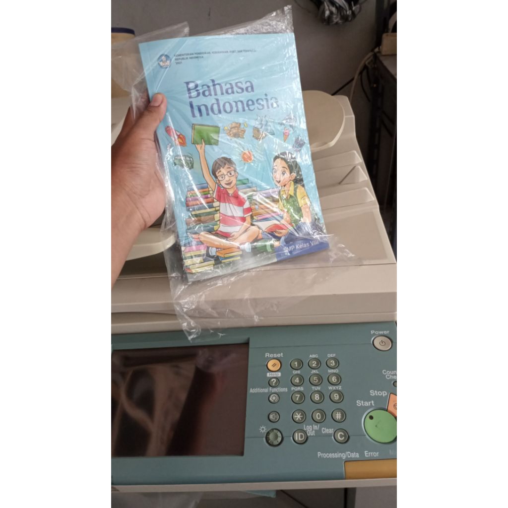 

Termurah!!! Cetak Buku Berwarna / Print Warna / Print Ebook Berwarna