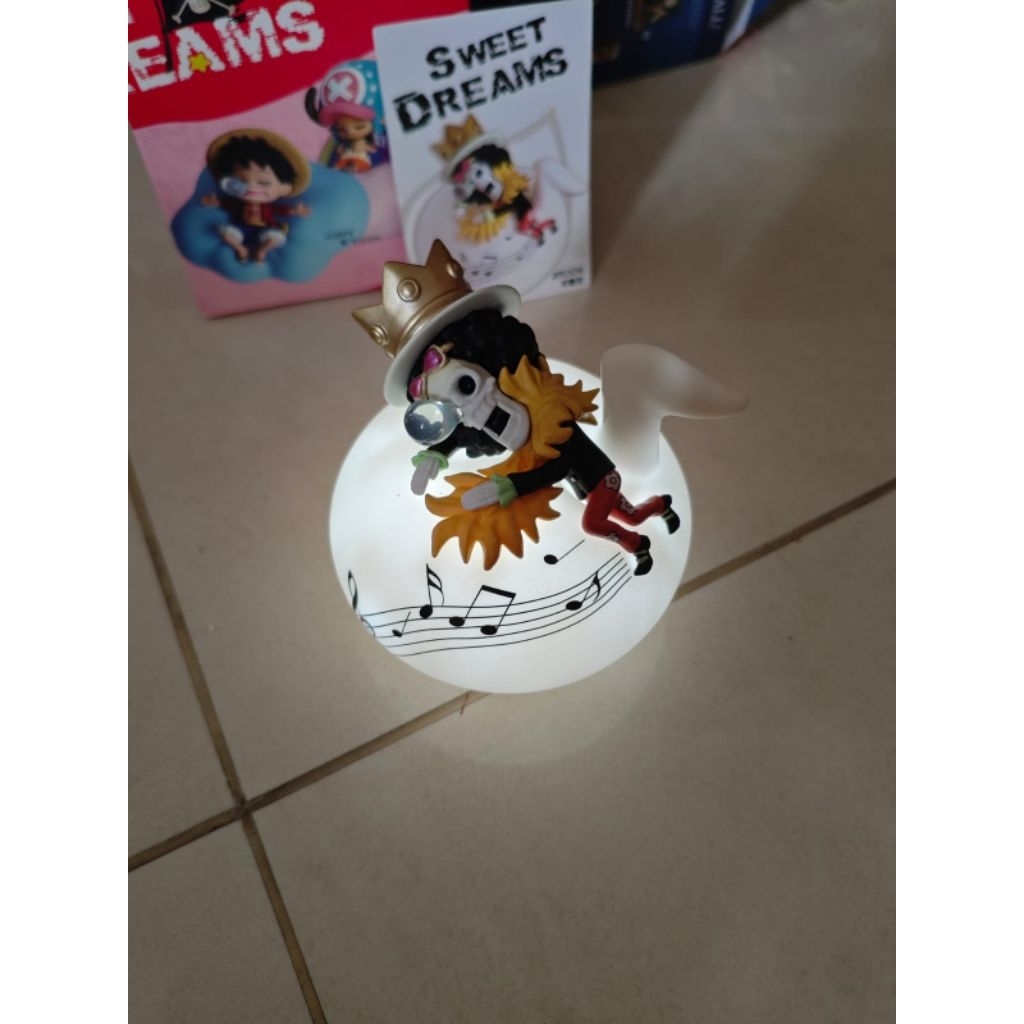 One piece sweet dreams figure ( selected brook figure )
