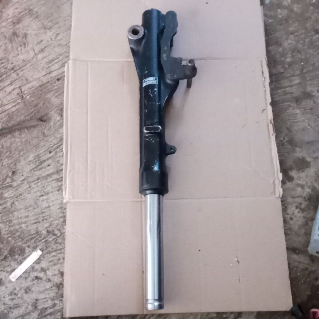 sokbreker depan Honda beat kzl sebelah kiri cakram original copotan motor