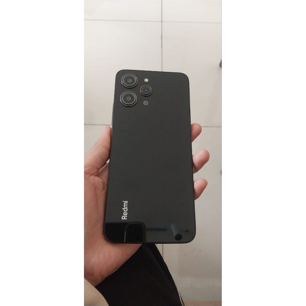 xiaomi Redmi 12 8/256 second bekas batangan