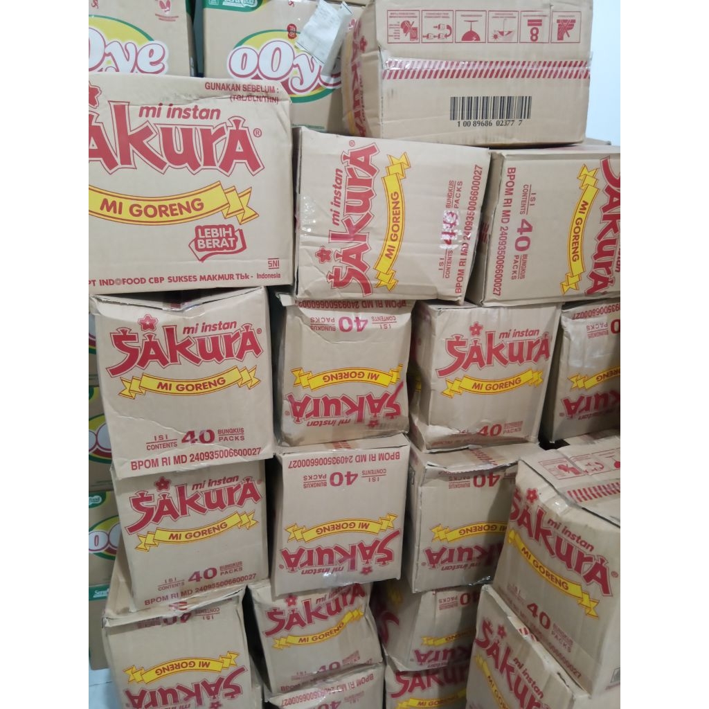 

mie sakura goreng 1dus