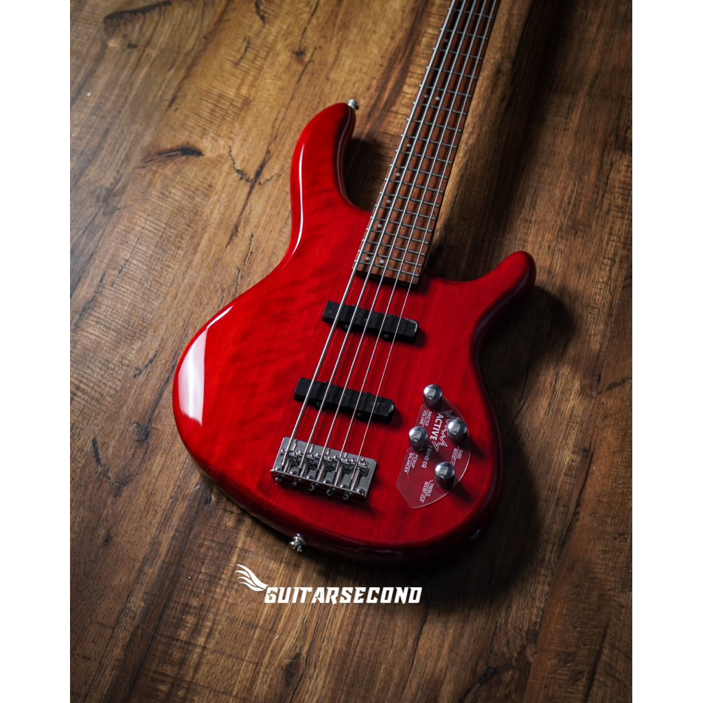 Cort Action Bass V Plus