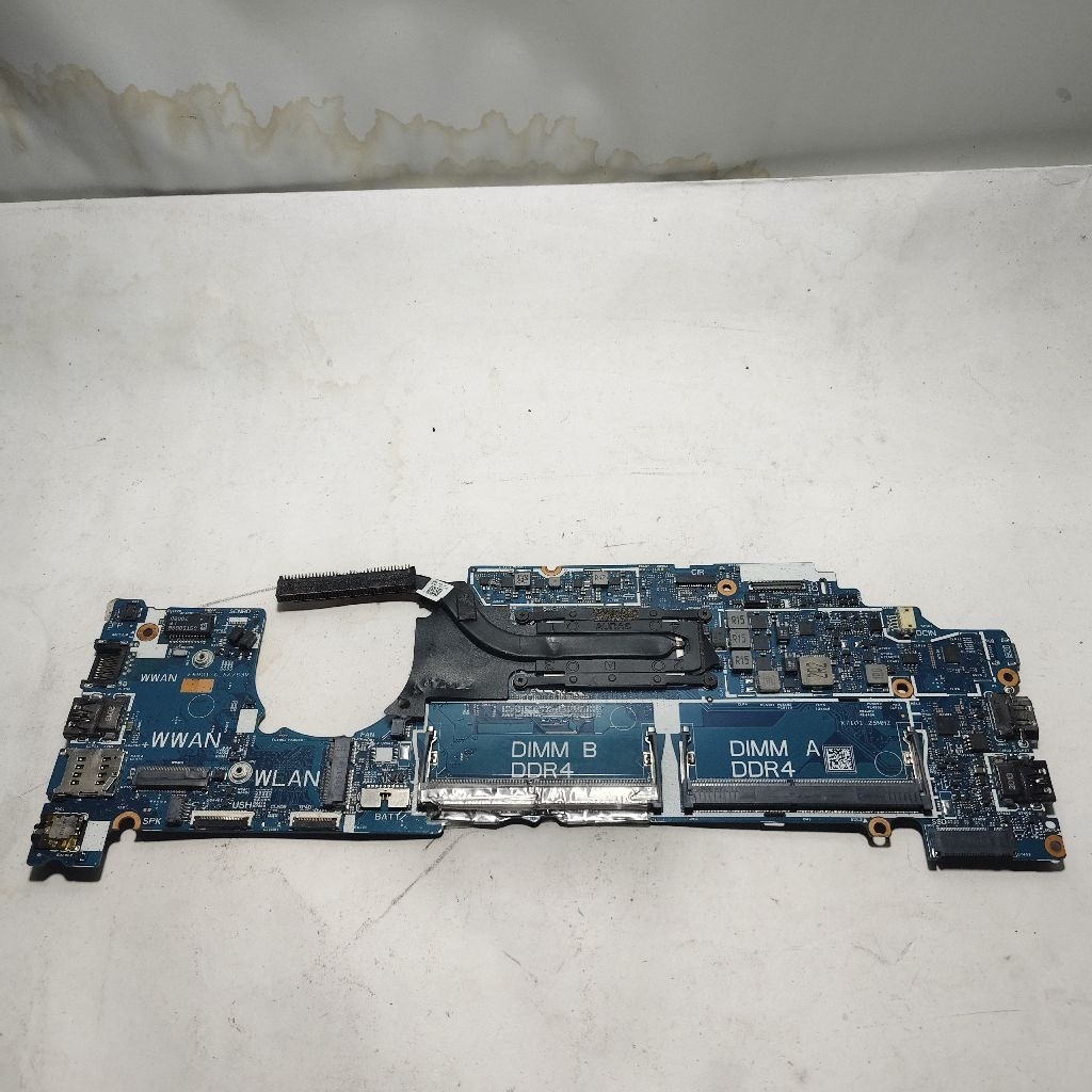 Motherboard Mainboard Mobo Laptop Dell Latitude 5300 Core i5 Gen 8