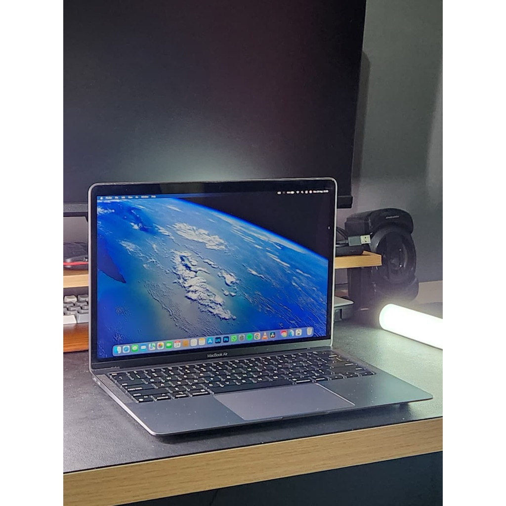 Macbook Air M1 2020 8gb/256gb base model