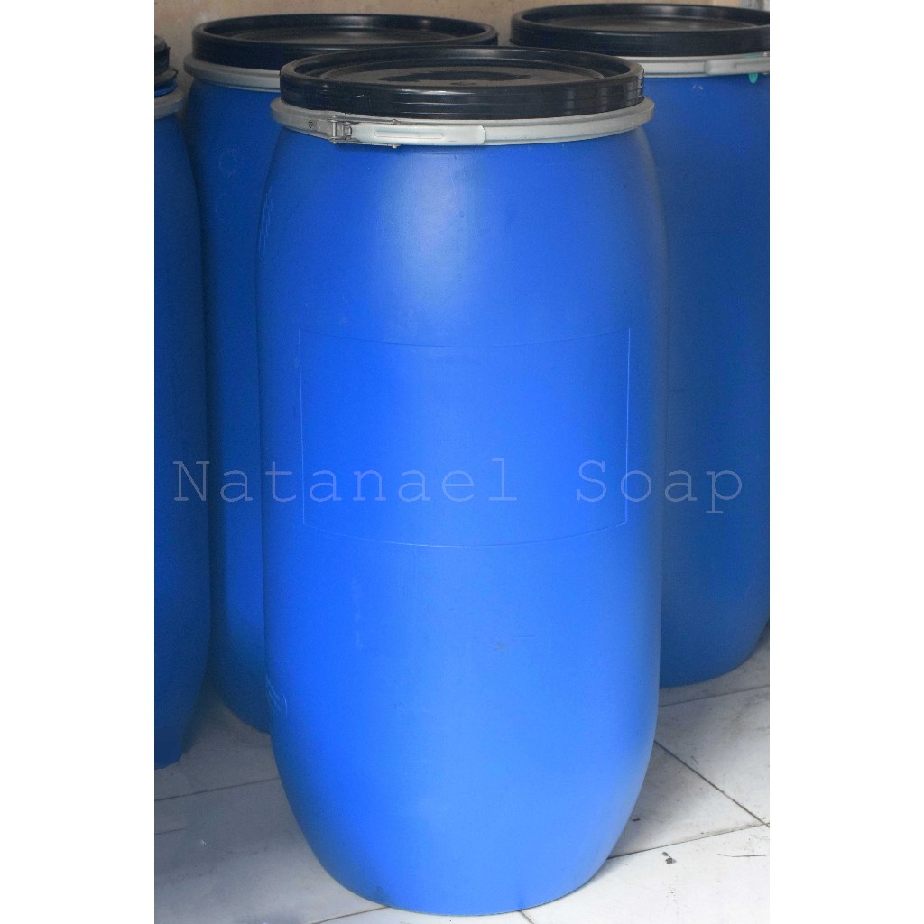 Drum atau tong bekas kapasitas 150 liter an
