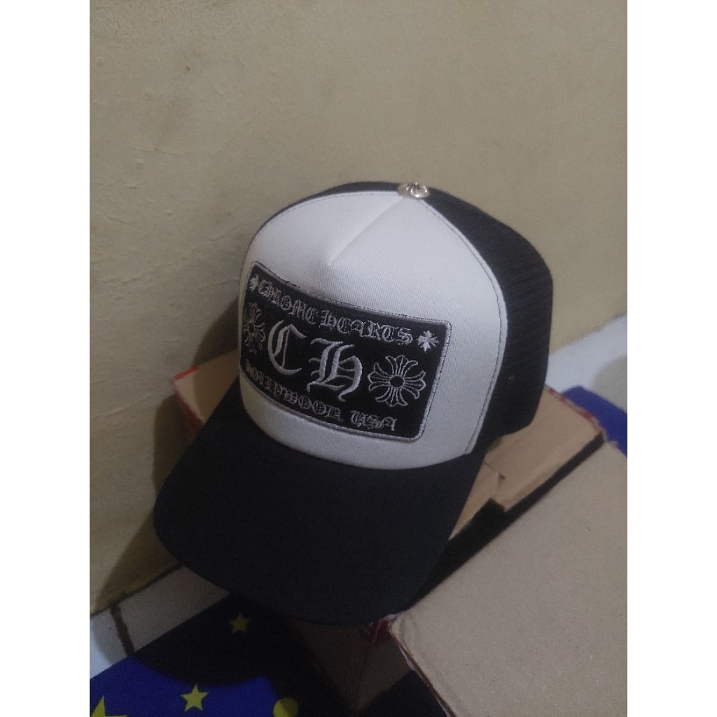 topi chrome hearts second
