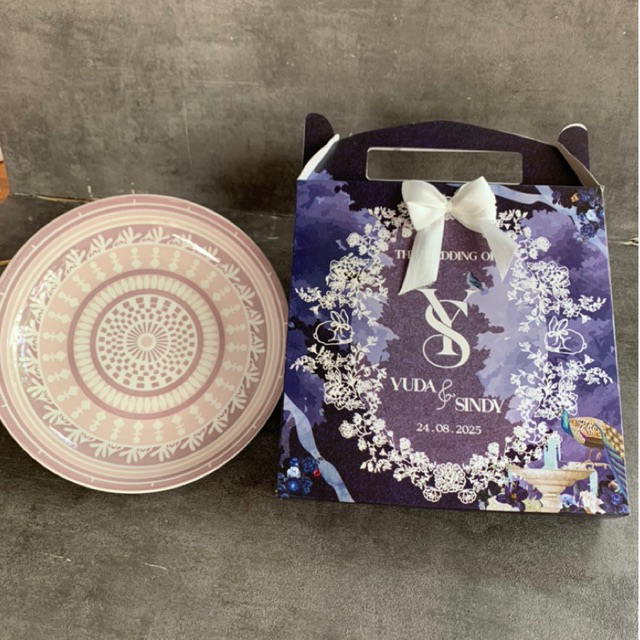 

Box kemas souvenir wedding piring jepang Custom size 20x20