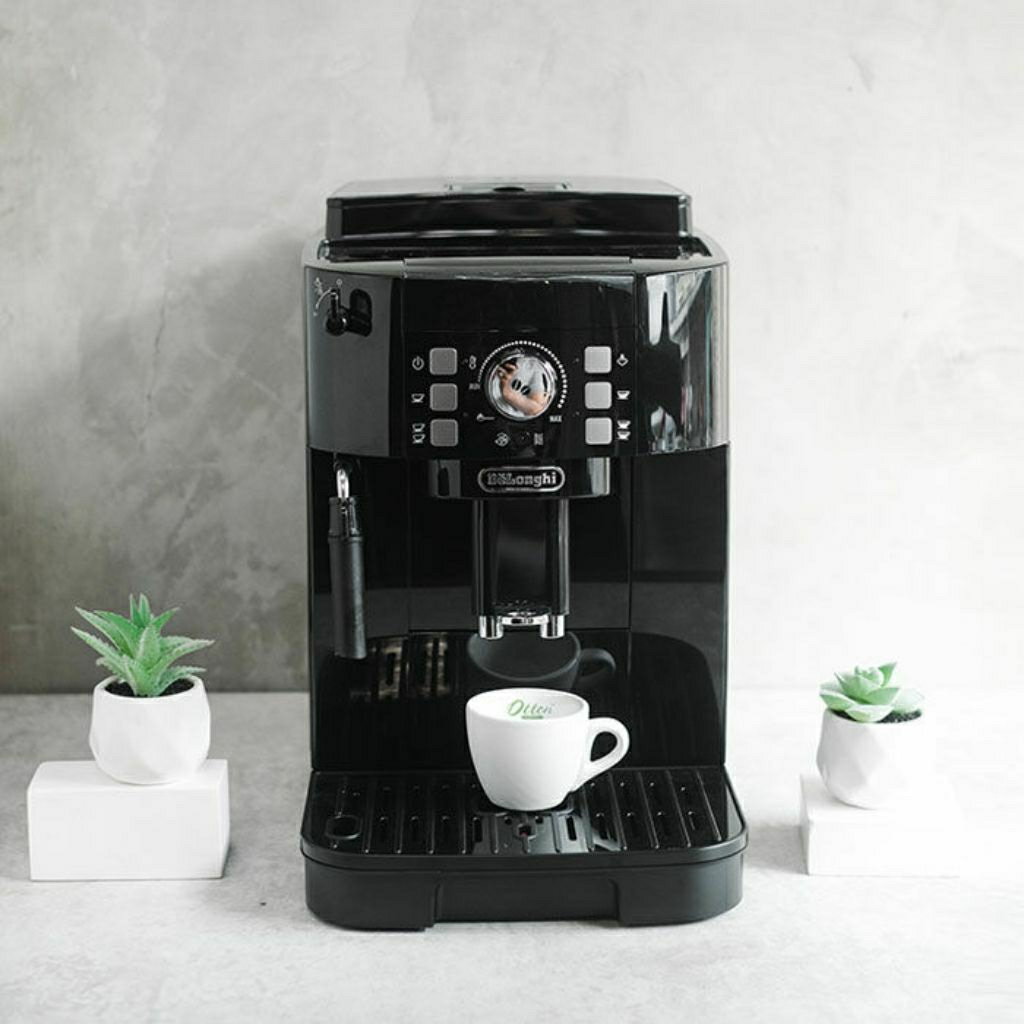 DeLonghi - Fully Automatic Coffee Machine ECAM 12.122.B original
