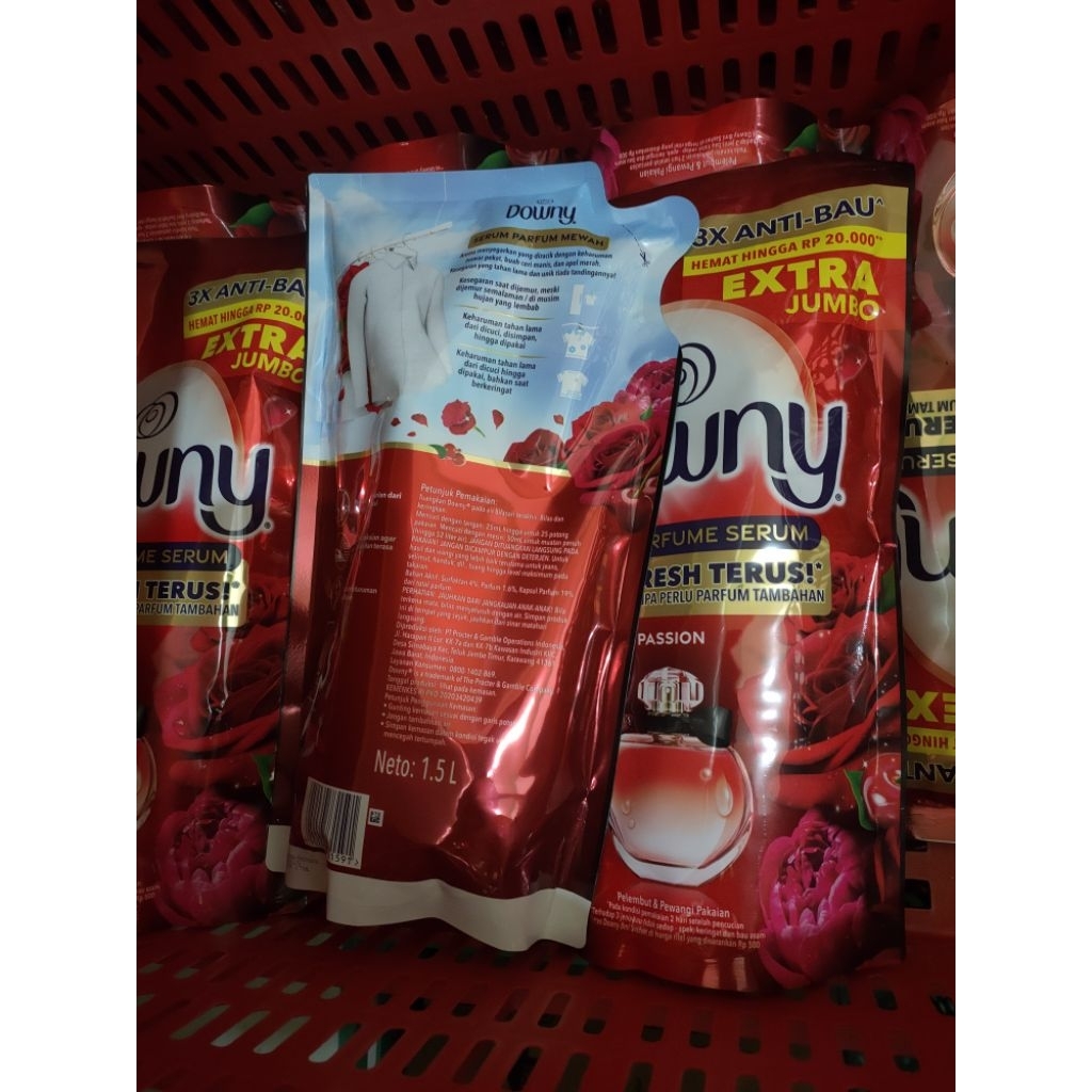 Downy Passion Pewangi Pelembut Pakaian 1.5 liter