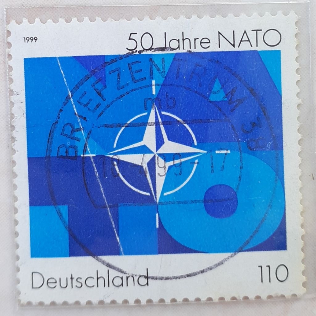 

Perangko Jerman N.A.T.O. Emblem and Initials Tahun 1999