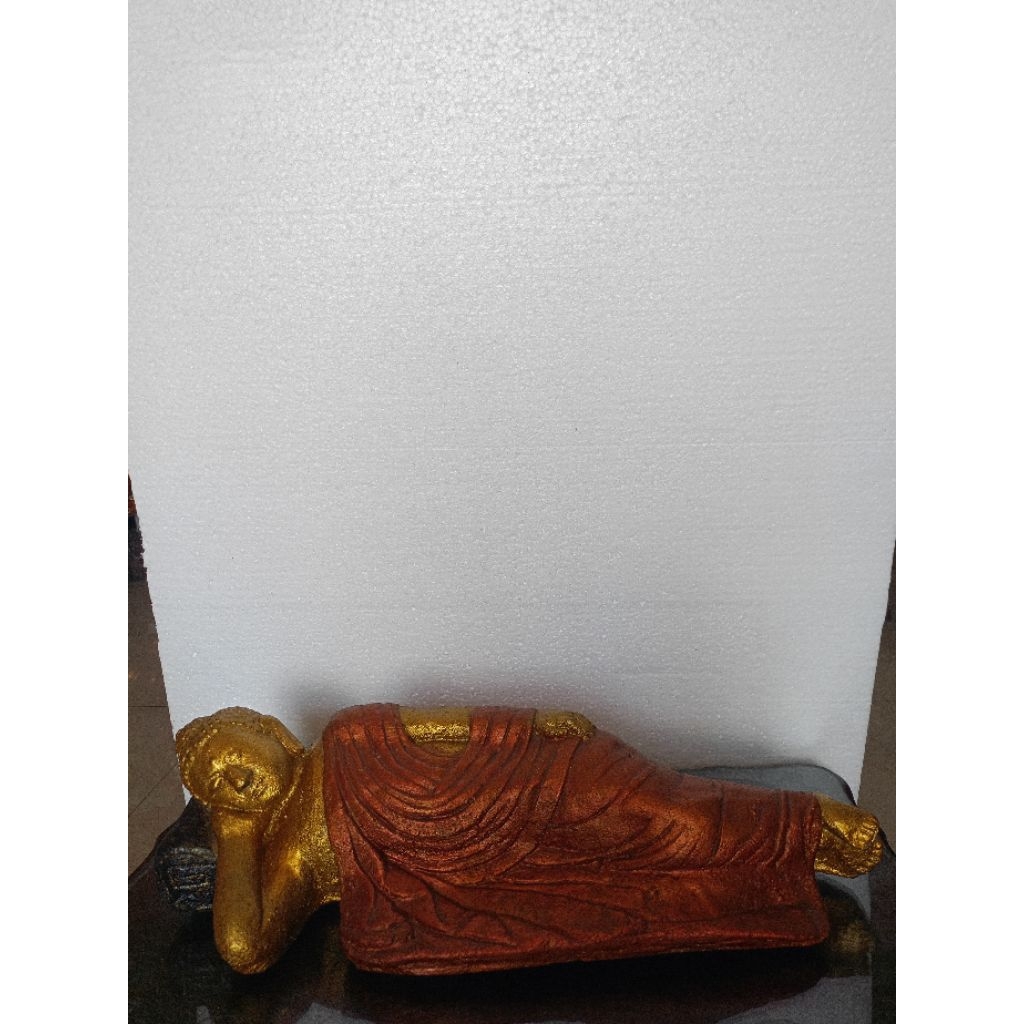 Patung Budha Tidur