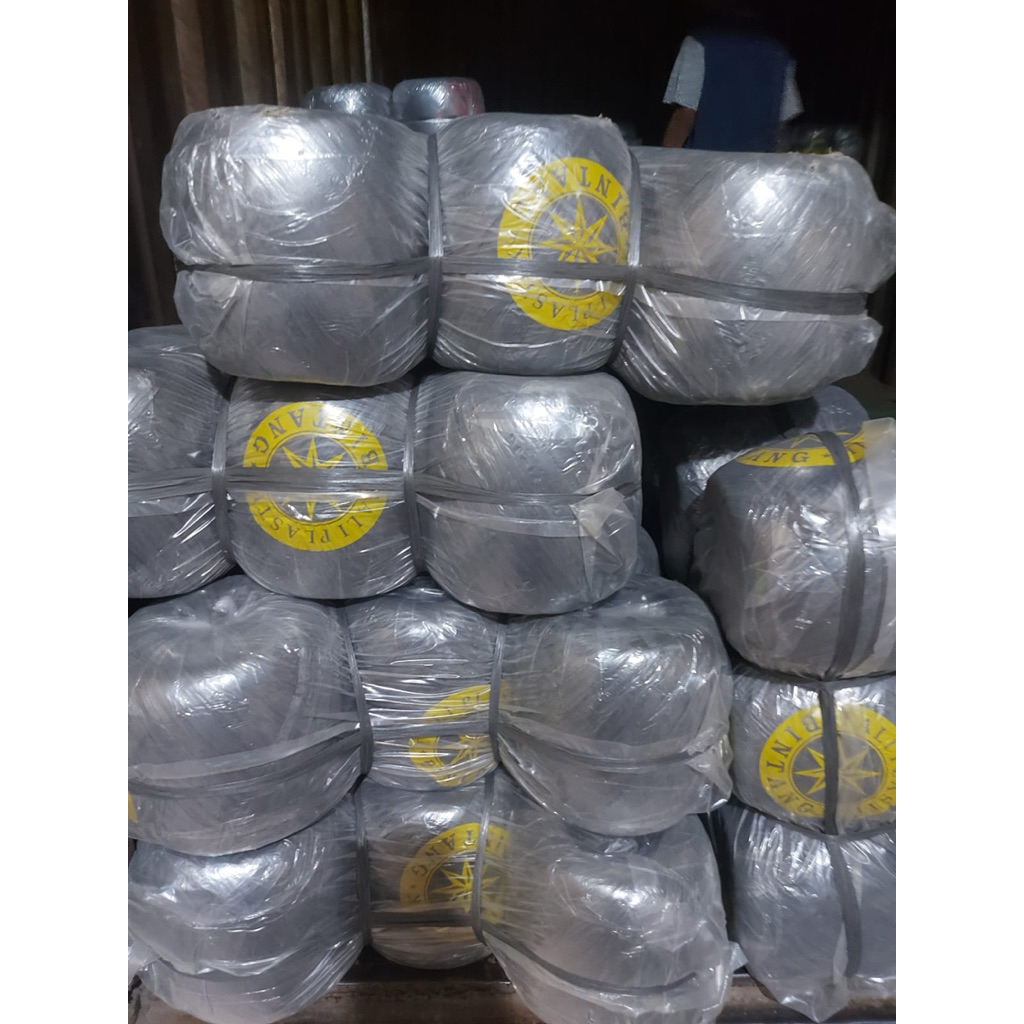 

Tali plastik Warna hitam 1kg