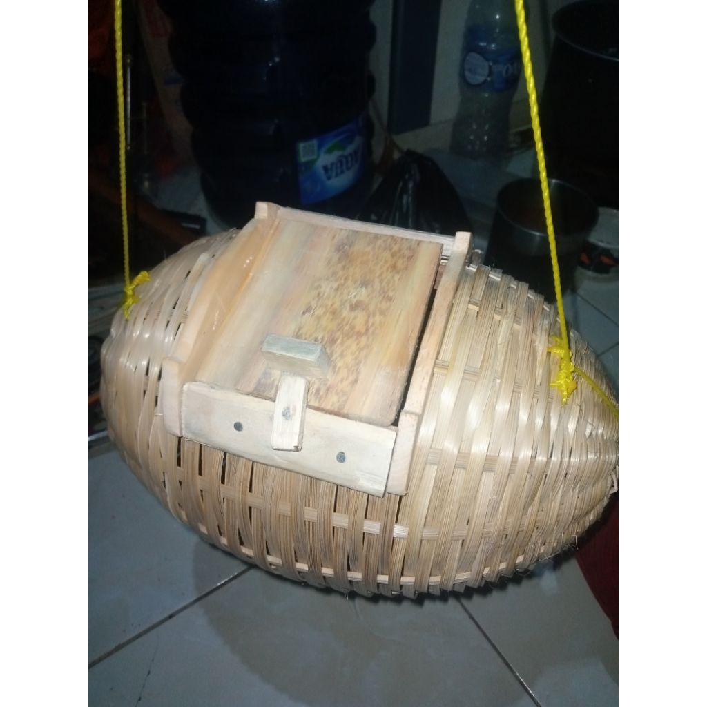 korang bambu,koja ikan,kepis,kembu,sedang ukuran 2 - 3kg