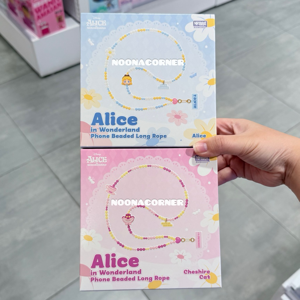Ohsome! x Disney‼️ Mobile Phone Beaded Lanyard Alice in Wonderland Collections (Alice / Chesire)