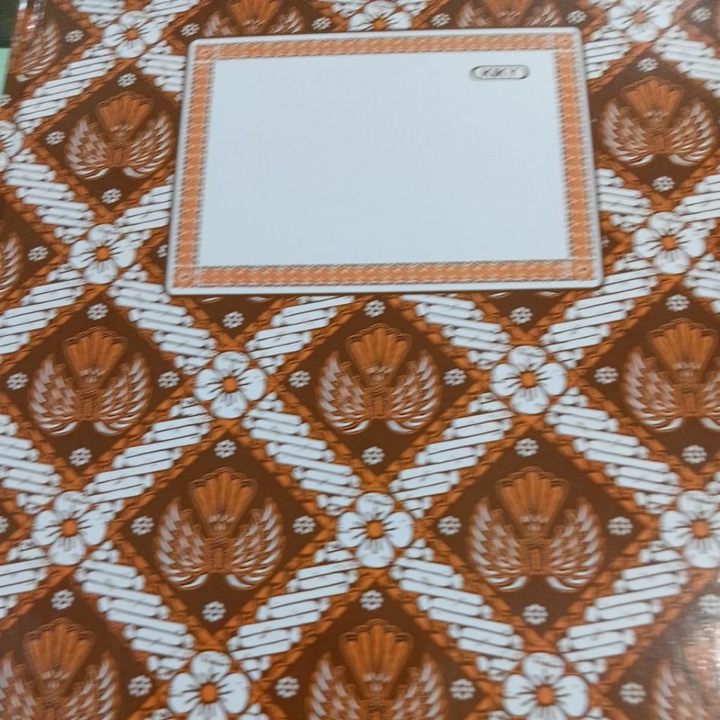 

buku folio kiky isi 100 lbr 1 pcs