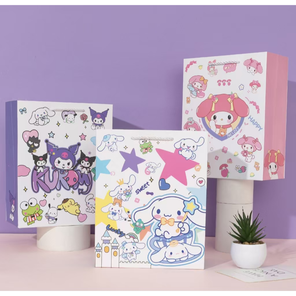 

Paper Bag Gift Cute Paperbag Hadiah Motif Sanrio Kuromi Melody Cinnamonroll Shincan Lotso - OS0452