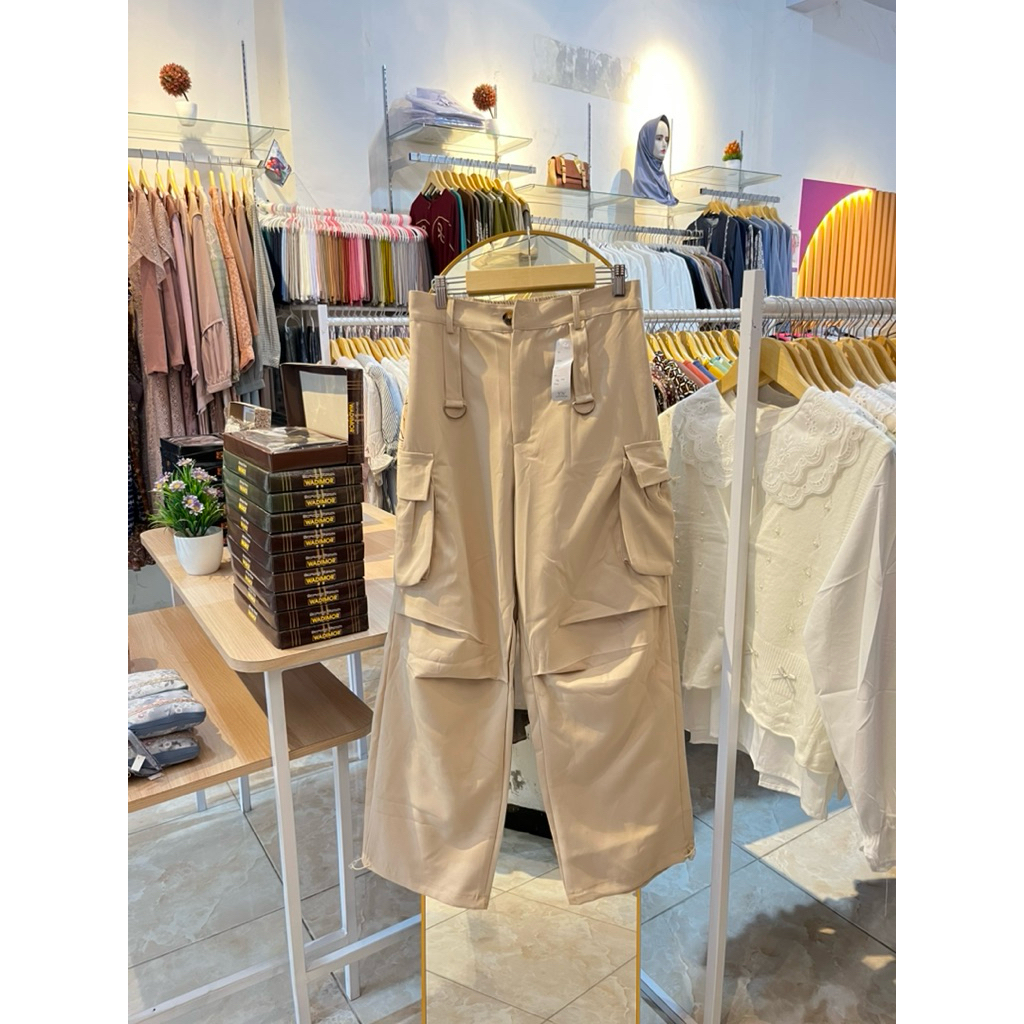 Celana Cargo Kekinian/ Cargo Kempol/ Celana Wanita Panjang/ Celana Kulot