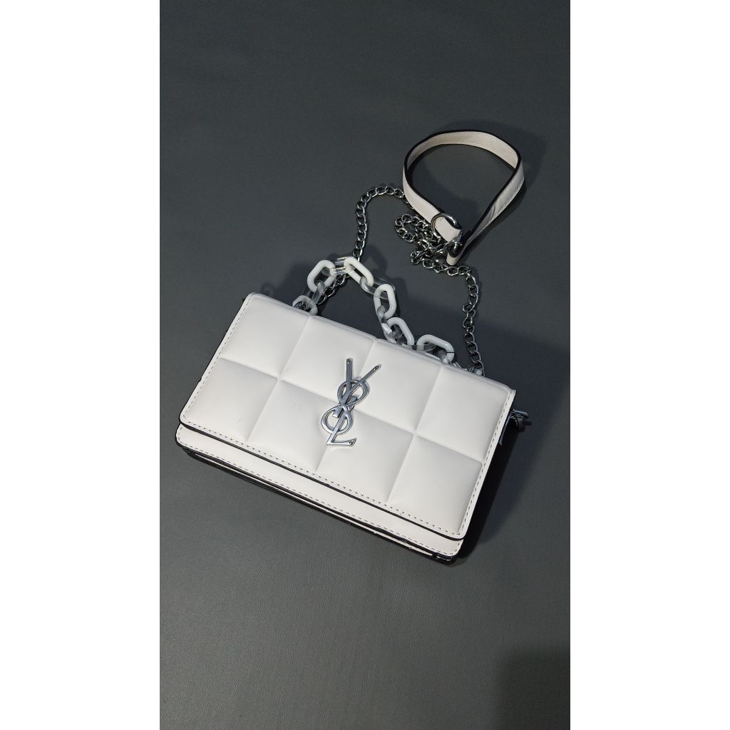 PRELOVED TAS SLINBAG WANITA LUCU COD