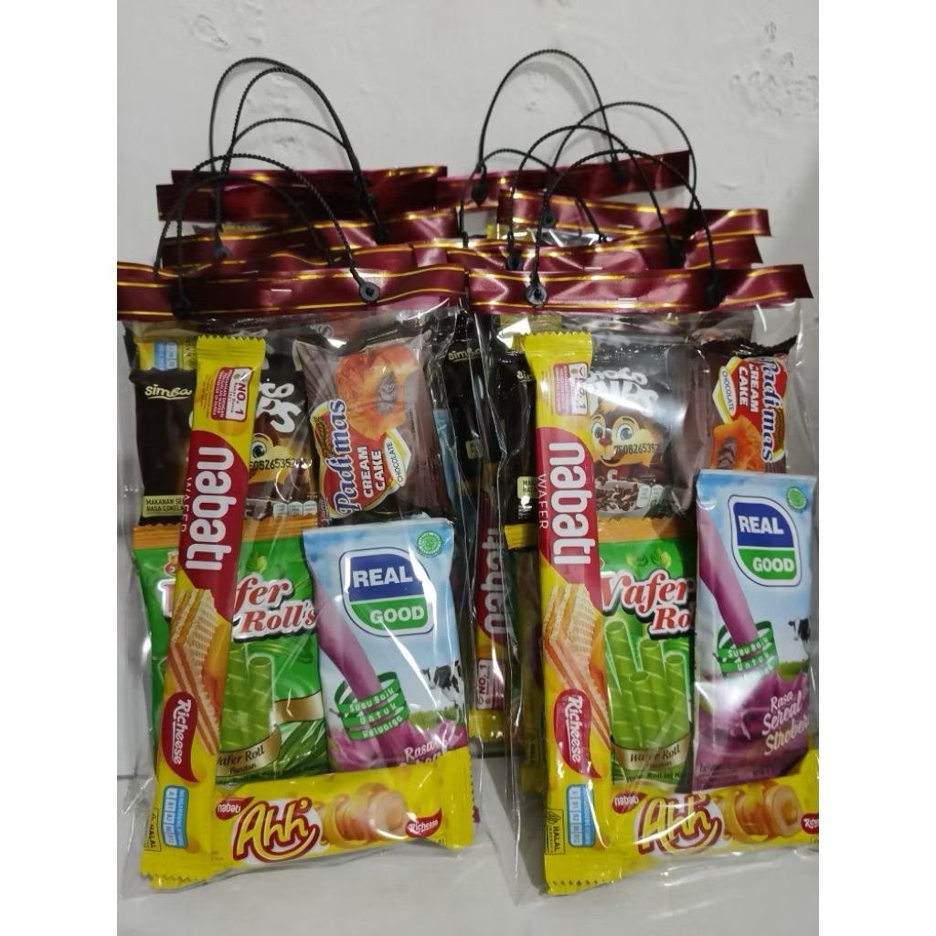 

paket snack ulang tahun anak/hampers murah harga ekonomis dengan 6 varian snack bisa request nama