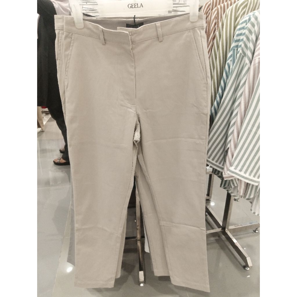 GEELA CELANA PANJANG CHINOS WANITA NEW ARIVAL S-2XL bahan tebel nyaman di pakai original Brand matah