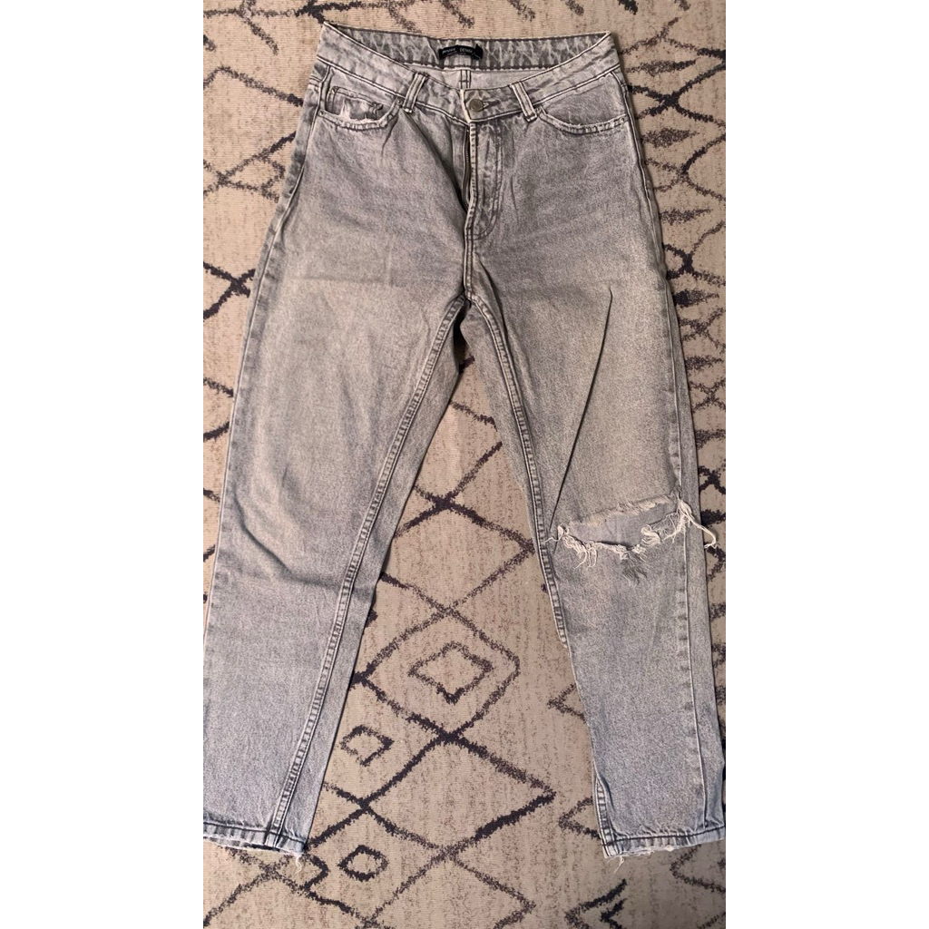 celana ripped bershka preloved