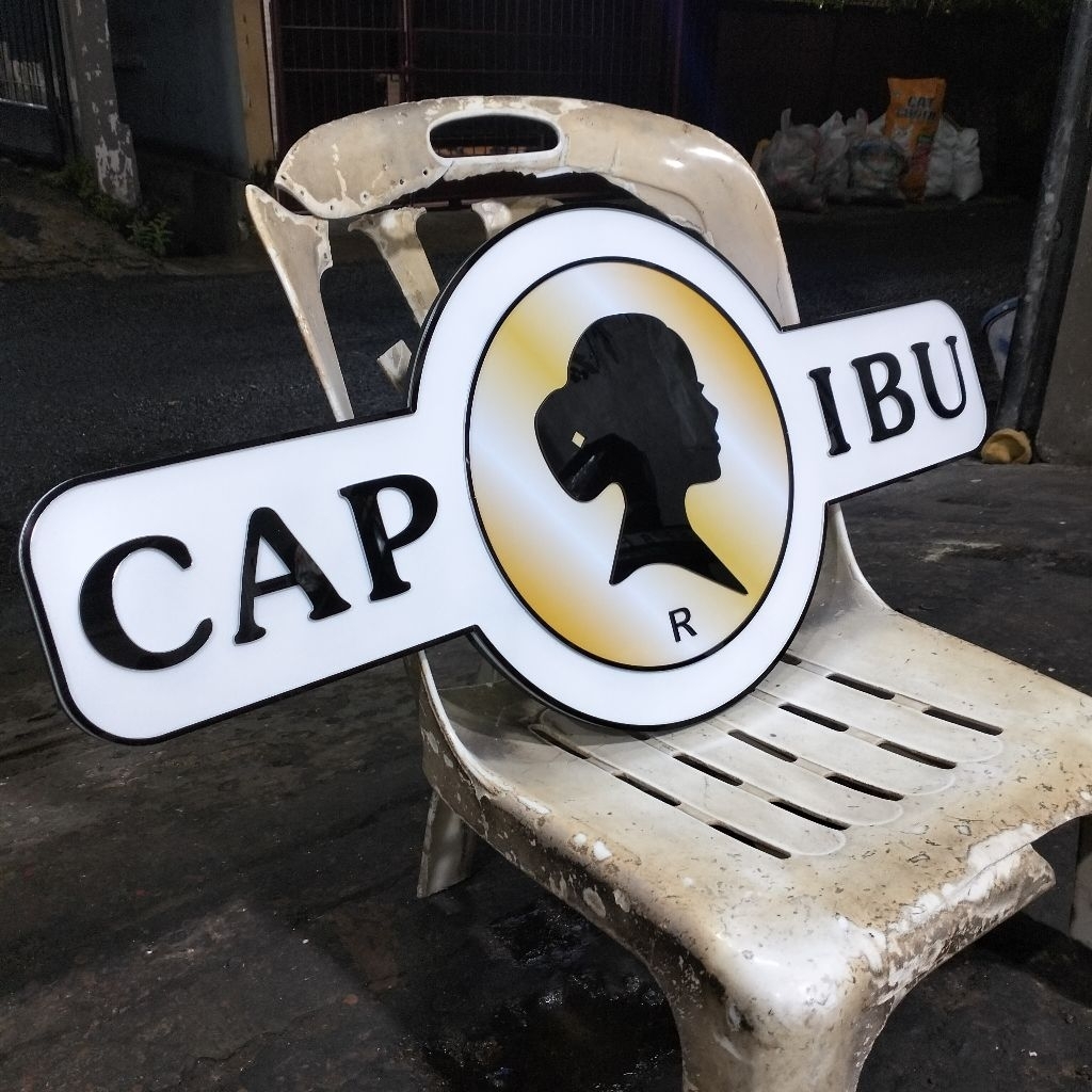 Papan Nama Toko Akrilik Custom /Plang Nama Toko Akrilik Custom Ukuran