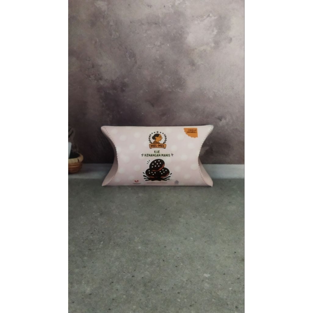 

Mel-Mel Kue Kenangan Manis Cokelat Snowball – Kue Coklat Premium Lembut dan Manis