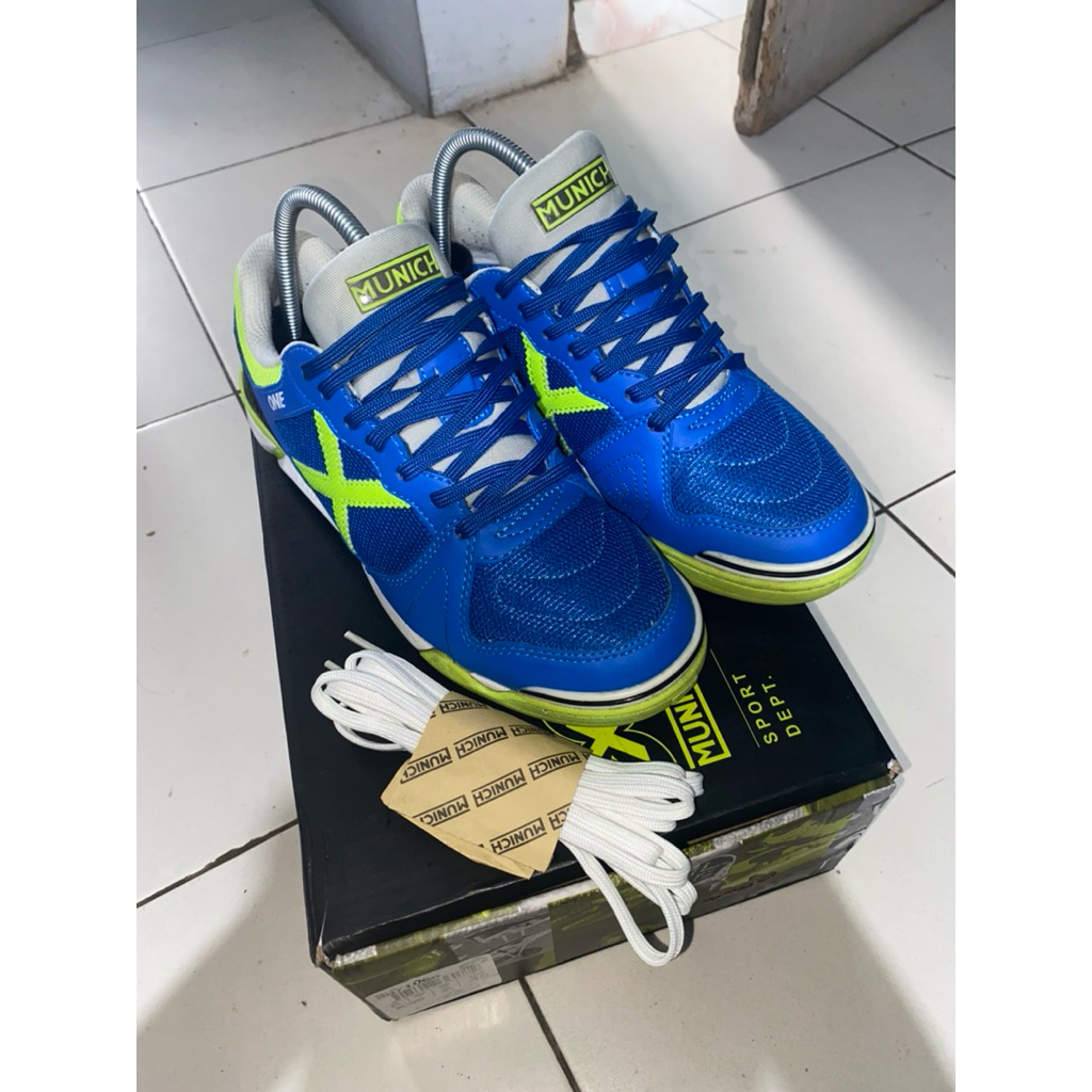 sepatu futsal X MUNICH ONE 6