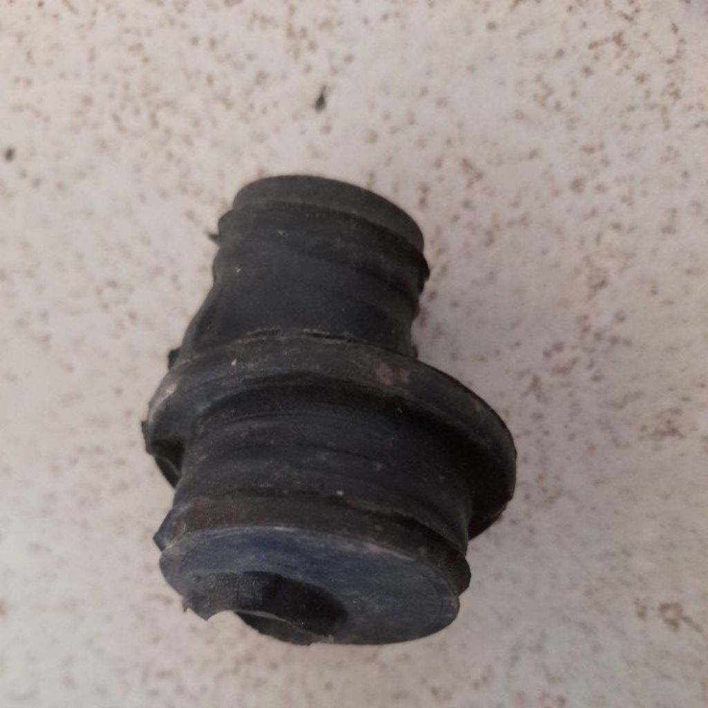 Karet Konektor Kompresor Mercy OH 1521