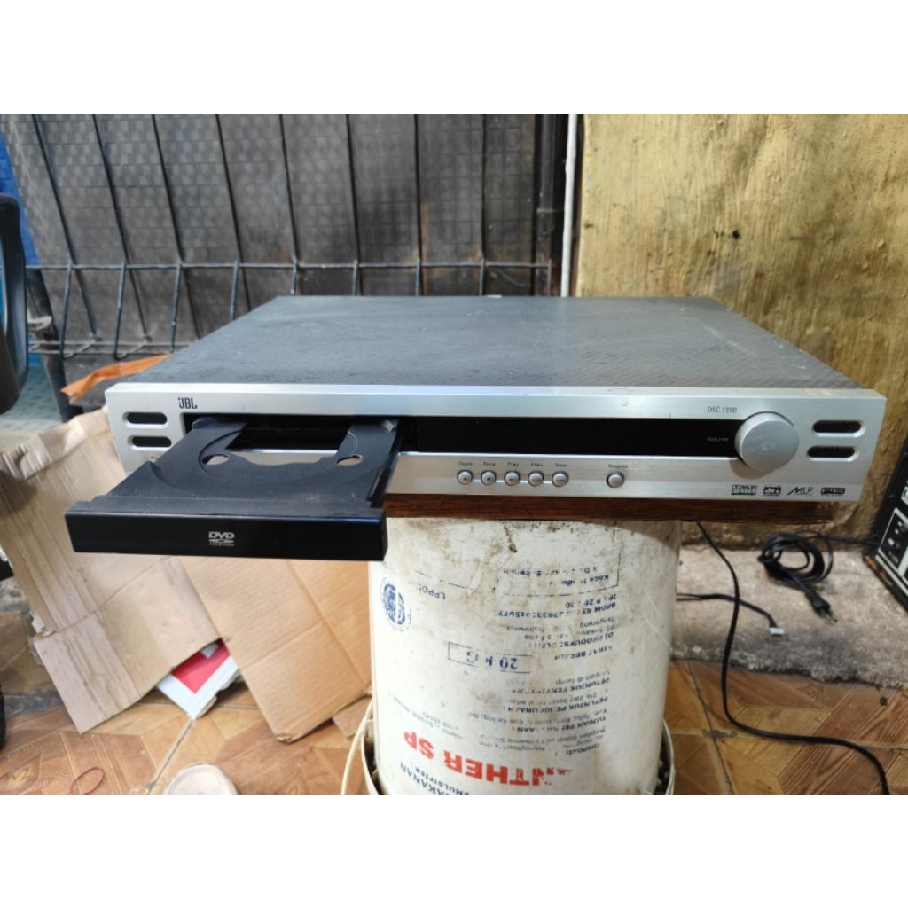 DVD home theater JBL DSC 1000
