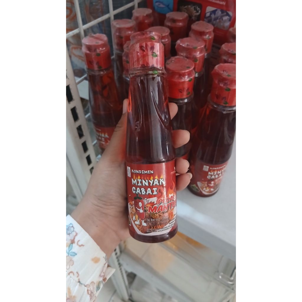 

Minyak Cabai Pedas Mantul & Santuy / Chili Oil ( 135Gr)