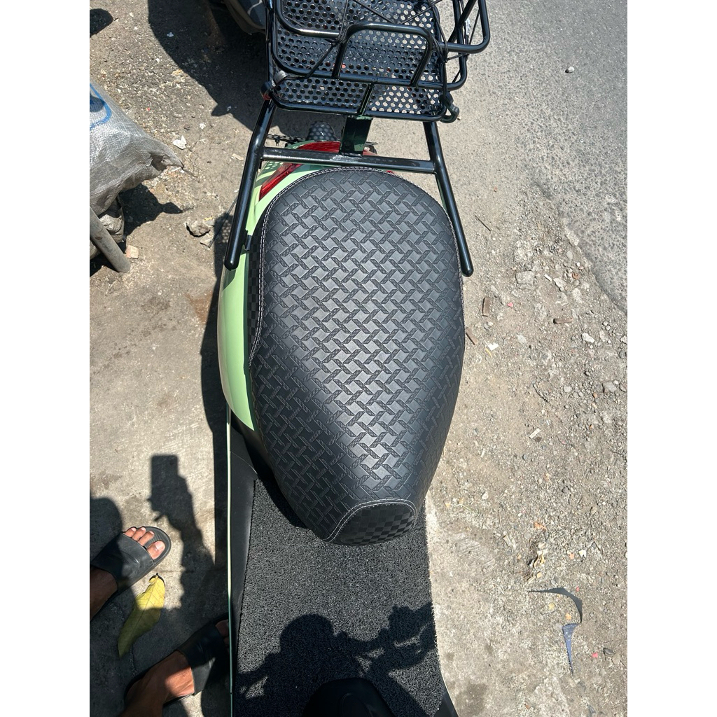 jok viar Q1 custom