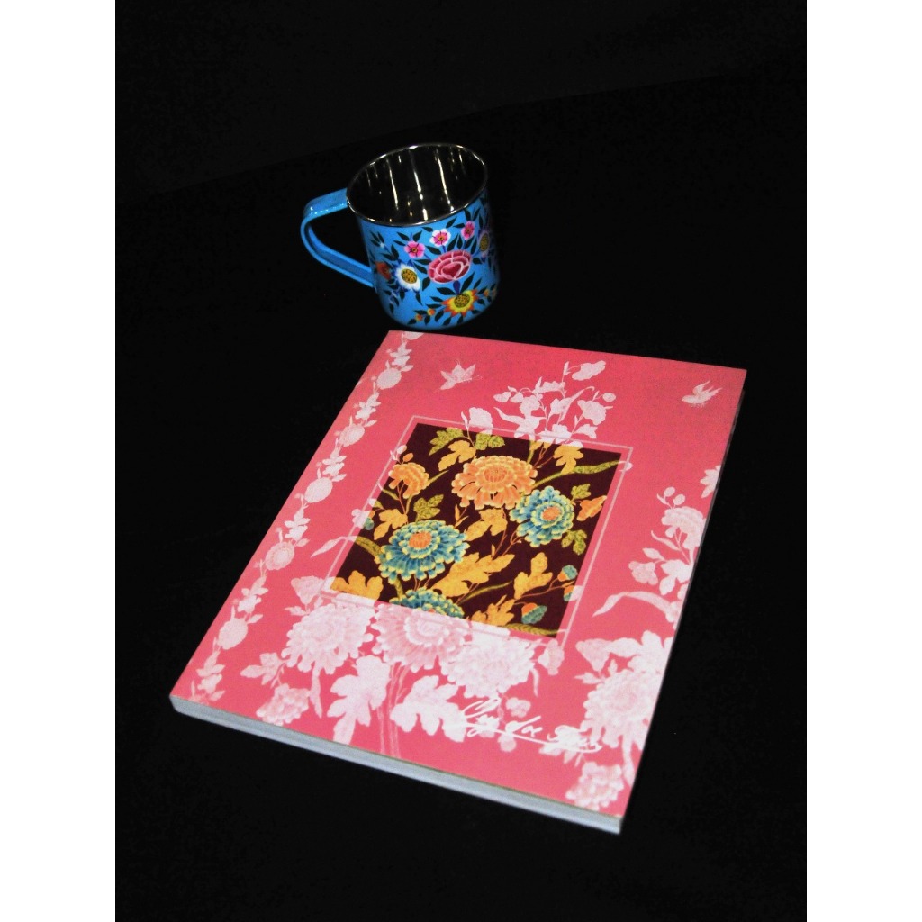 BUKU KATALOG PAMERAN  BATIK OEY SOE TJOEN