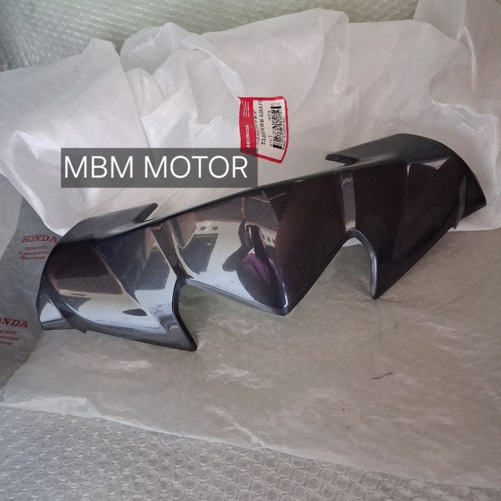 COVER BATOK TOTOK ATAS LAMPU REFLEKTOR DEPAN HONDA REVO 110 ABS ABSOLUT ORI AHM 53203-KWW-A00AFB ABU