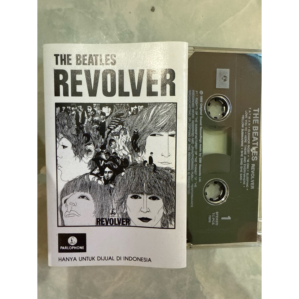 kaset pita the beatles album revolvr