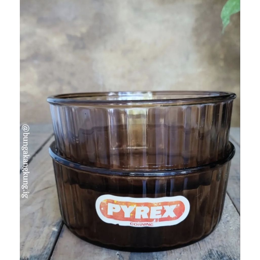 Pyrex Corning 2 pcs