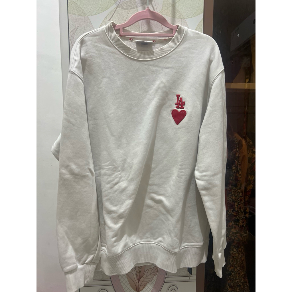 PL MLB SWEATER PUTIH LOVE