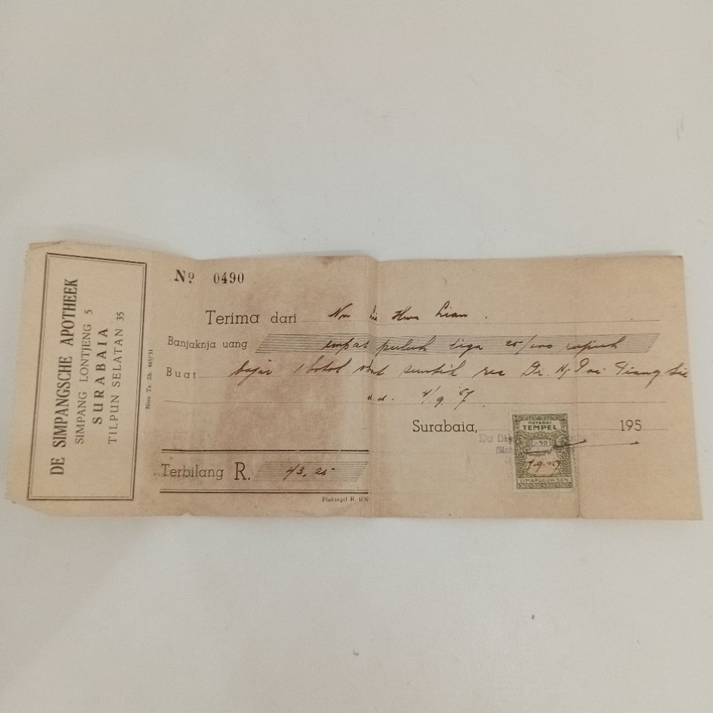 

Kwitansi/Resi Apotek Tua De Simpangsche Surabaya No. 0490