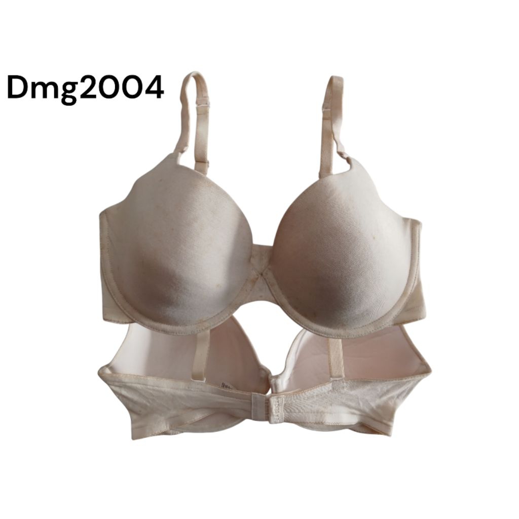 #C Dmg2004 bra branded by La Senza bra warna putih berbusa berkawat bra Rijeck noda size 32DD