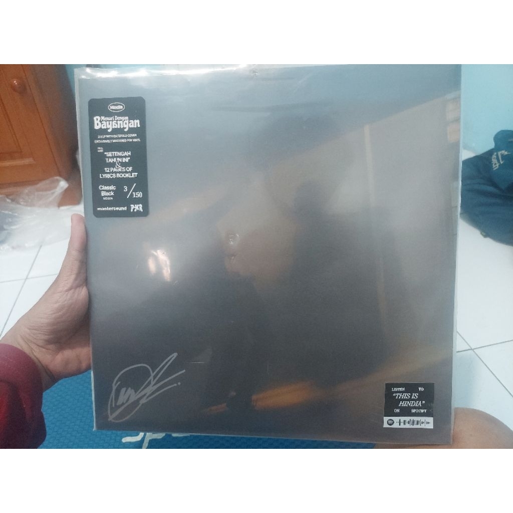 Vinyl Hindia  MDB Menari Dengan Bayangan (Limited)